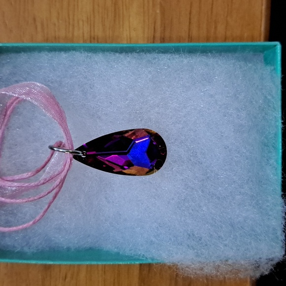 Summer Violet Crystal Marquise Necklace - Picture 3 of 6